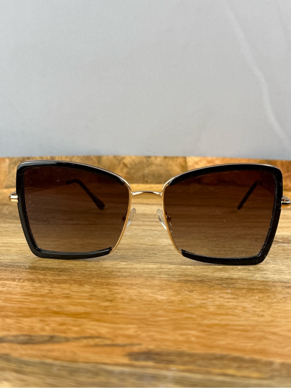 Oversized Square Sunglasses Gold Frame Brown Gradient Chic